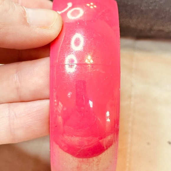 2/$20 Iridescent Hot Pink Bangle Bracelet Plastic Vintage 1980’s Barbie Pink - Picture 8 of 8